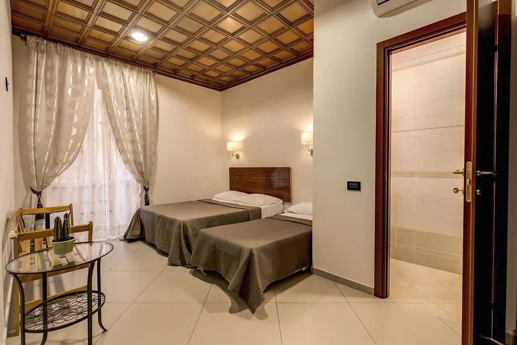 Persepolis Rome Otel
